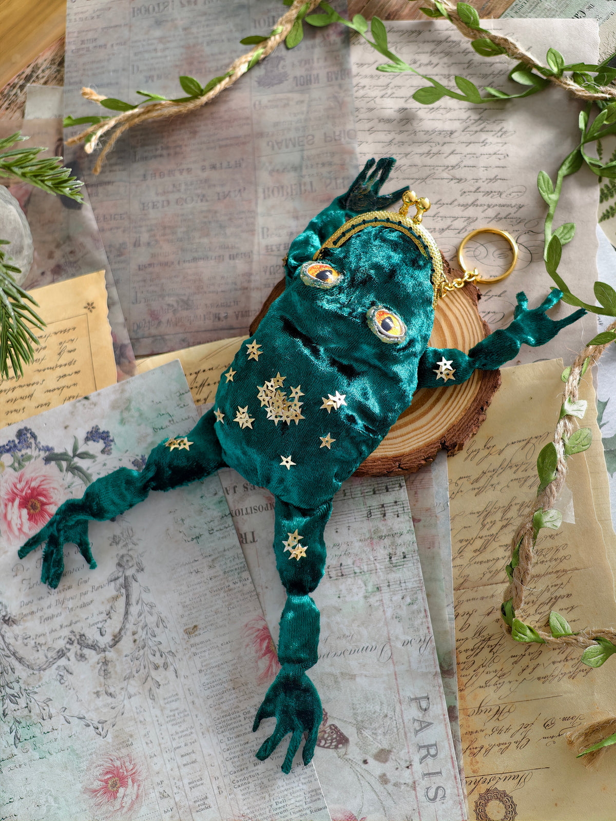 Frog Keychain Purse