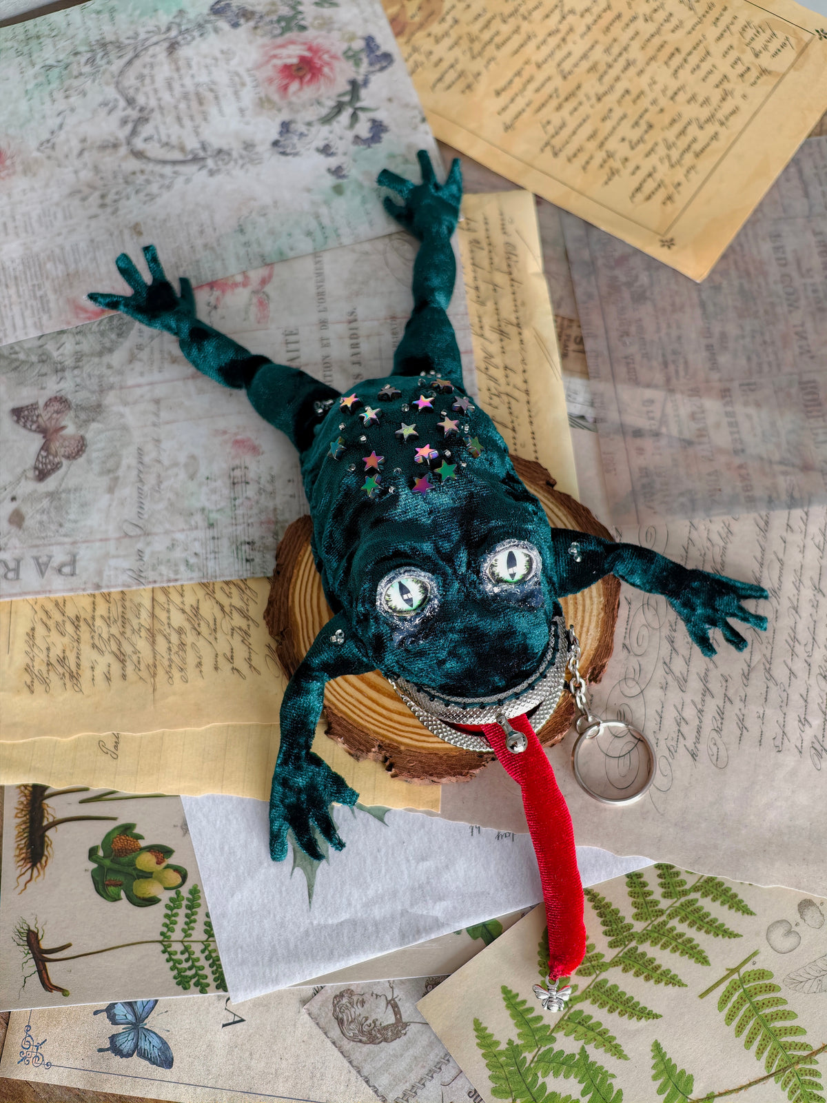 Frog Keychain Purse
