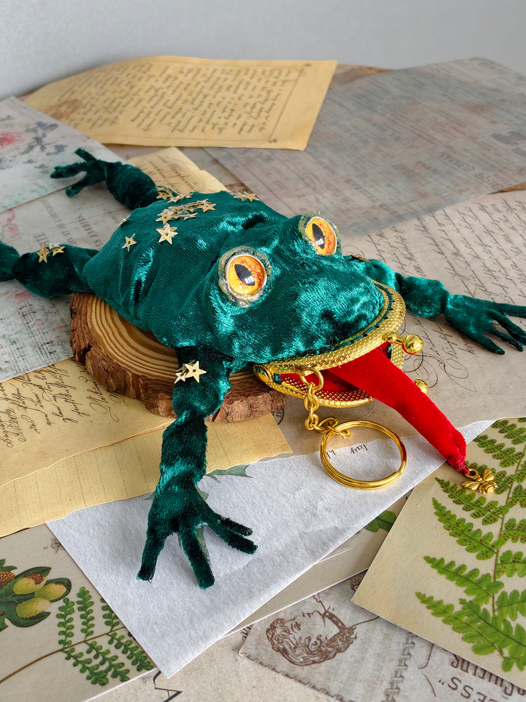 Frog Keychain Purse