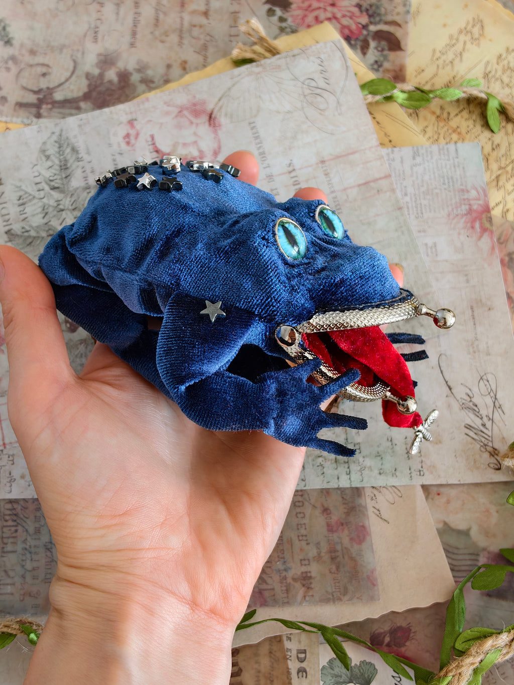 Frog Keychain Purse