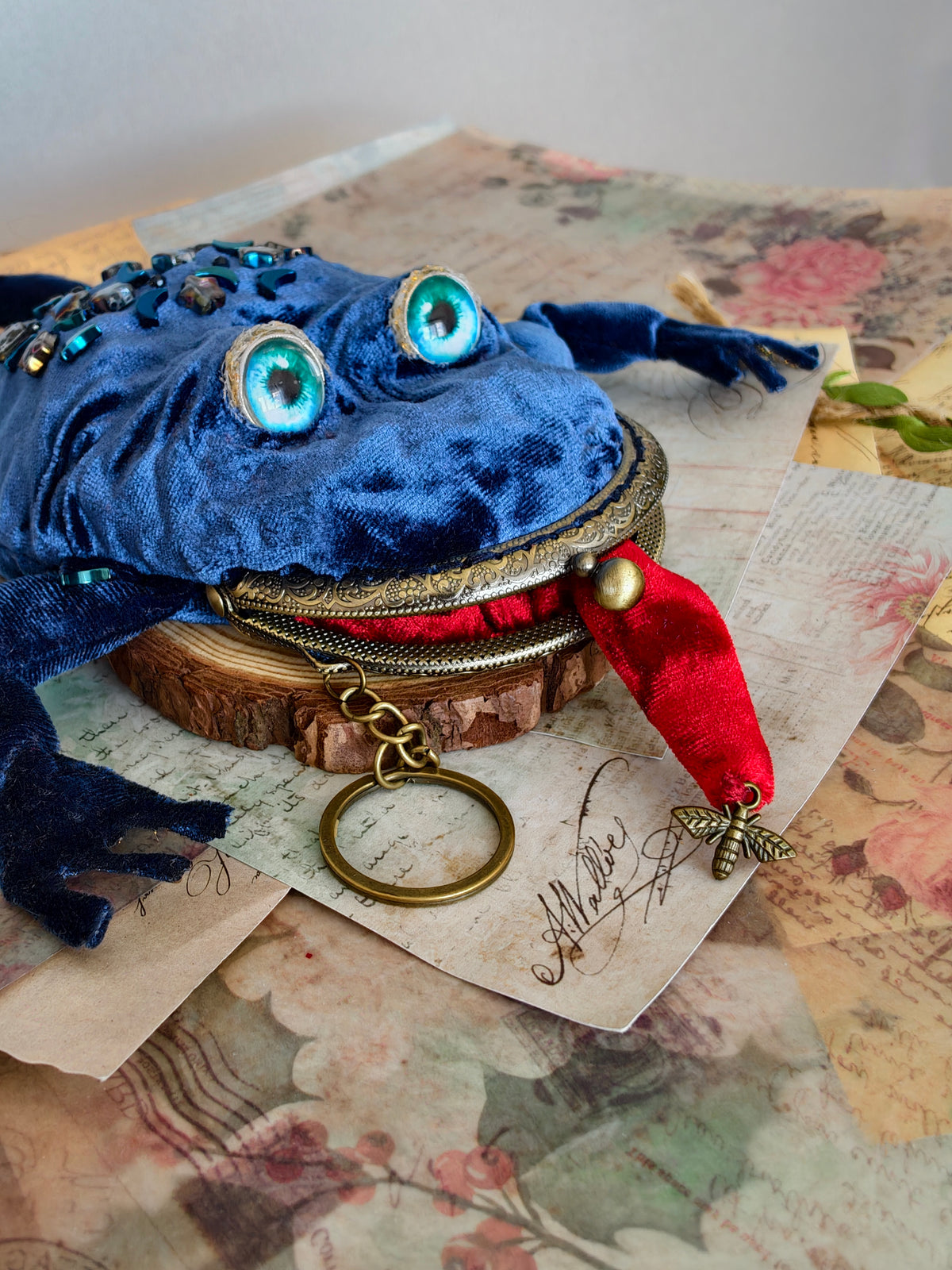 Frog Keychain Purse