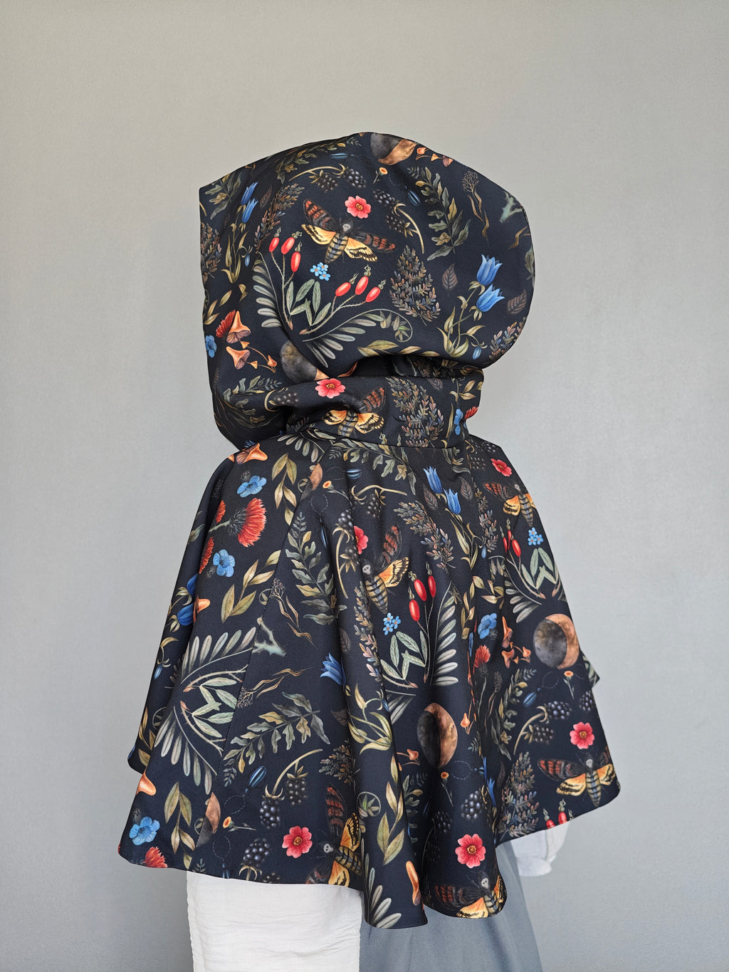 Woodland Whispers Capelet